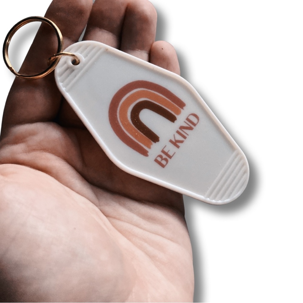 “Be Kind” Hotel Room Style Keychain 🔑